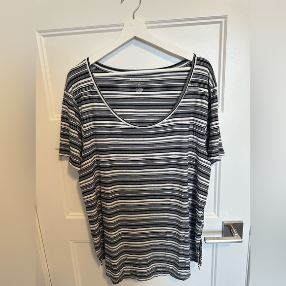 SALE 3/$15 American Eagle black and blue lined Soft & Sexy Ribbed Tee - Picture 1 of 4